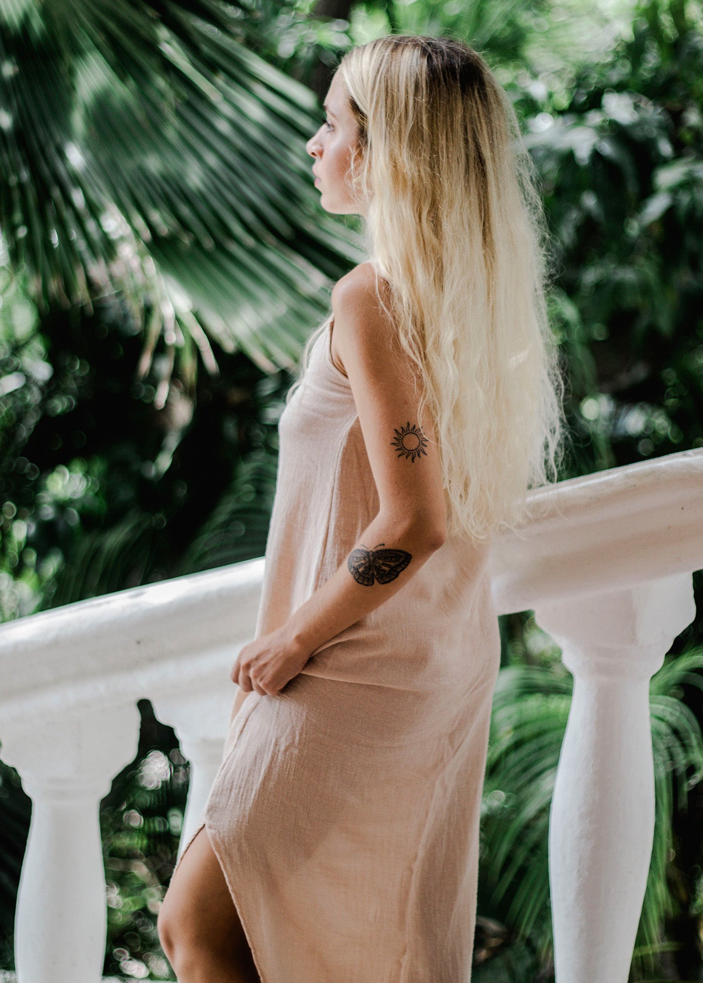 AURIER DRESS - BEIGE CRINKLE