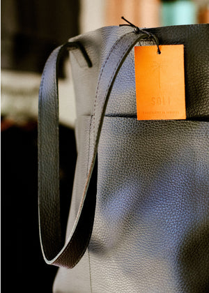 KAS LEATHER TOTE BAG - BLACK
