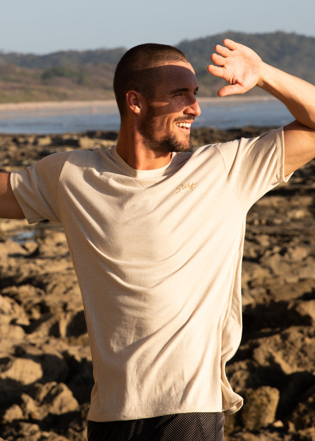 CLASSIC TEE - SURF NEON PALM BEIGE