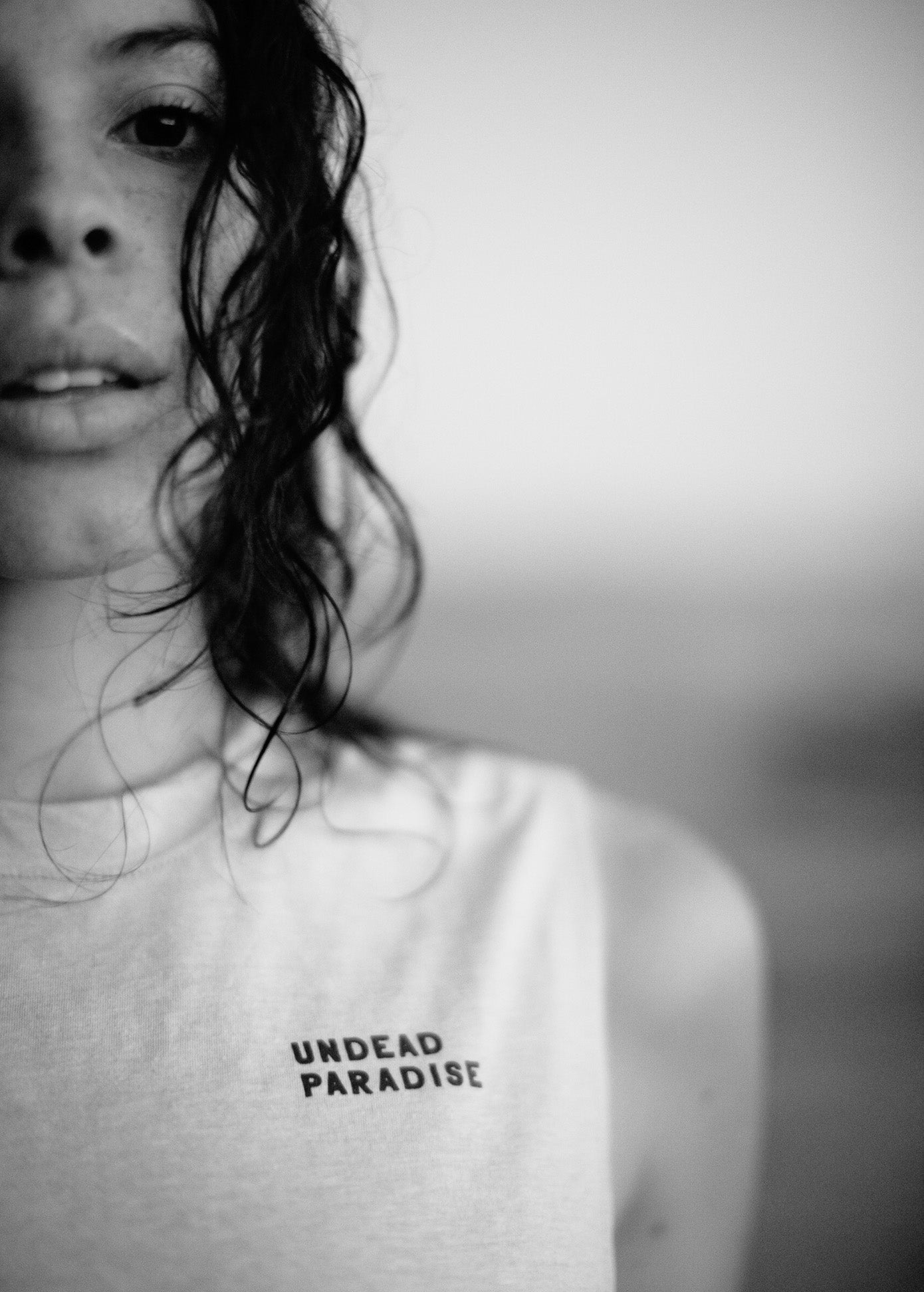 JAYDEN TOP - UNDEAD PARADISE BEIGE